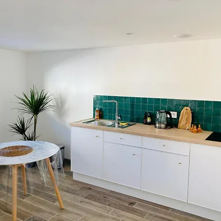 Bel Air 2 아파트 *